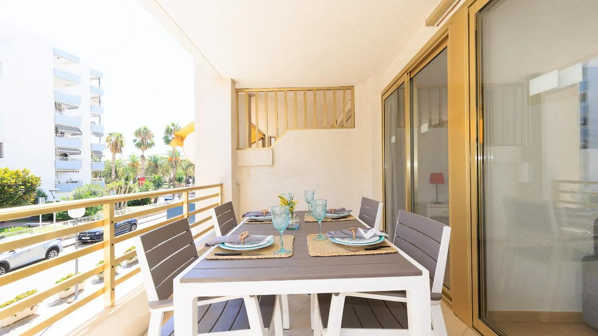 Uhc Novelty Apartments Salou
