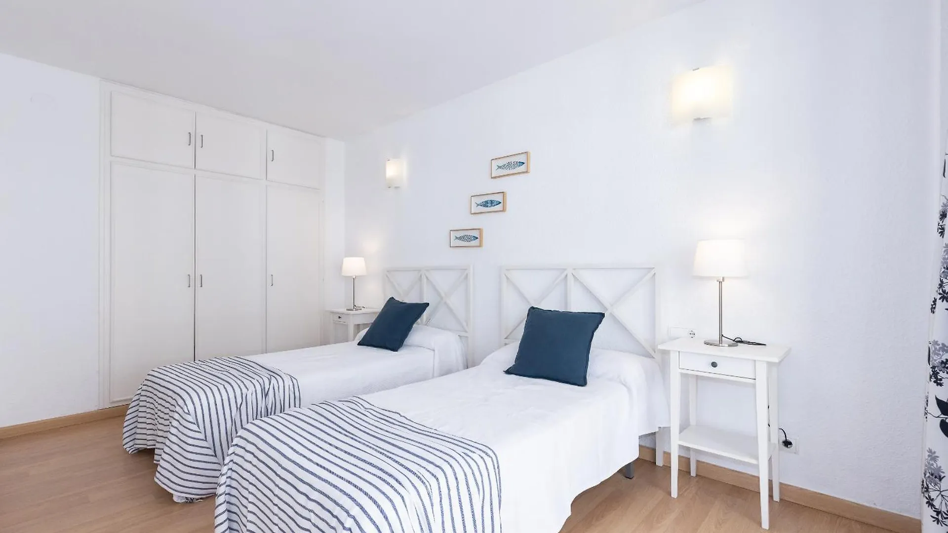 Uhc Novelty Apartments Salou
