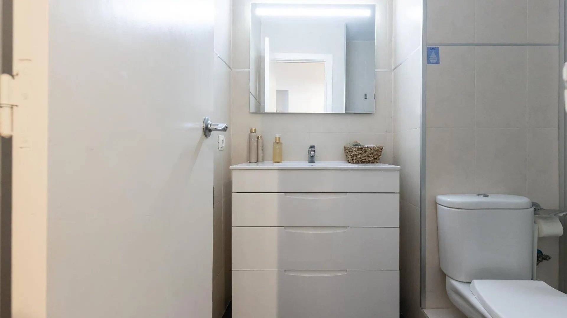 Uhc Novelty Apartments Salou