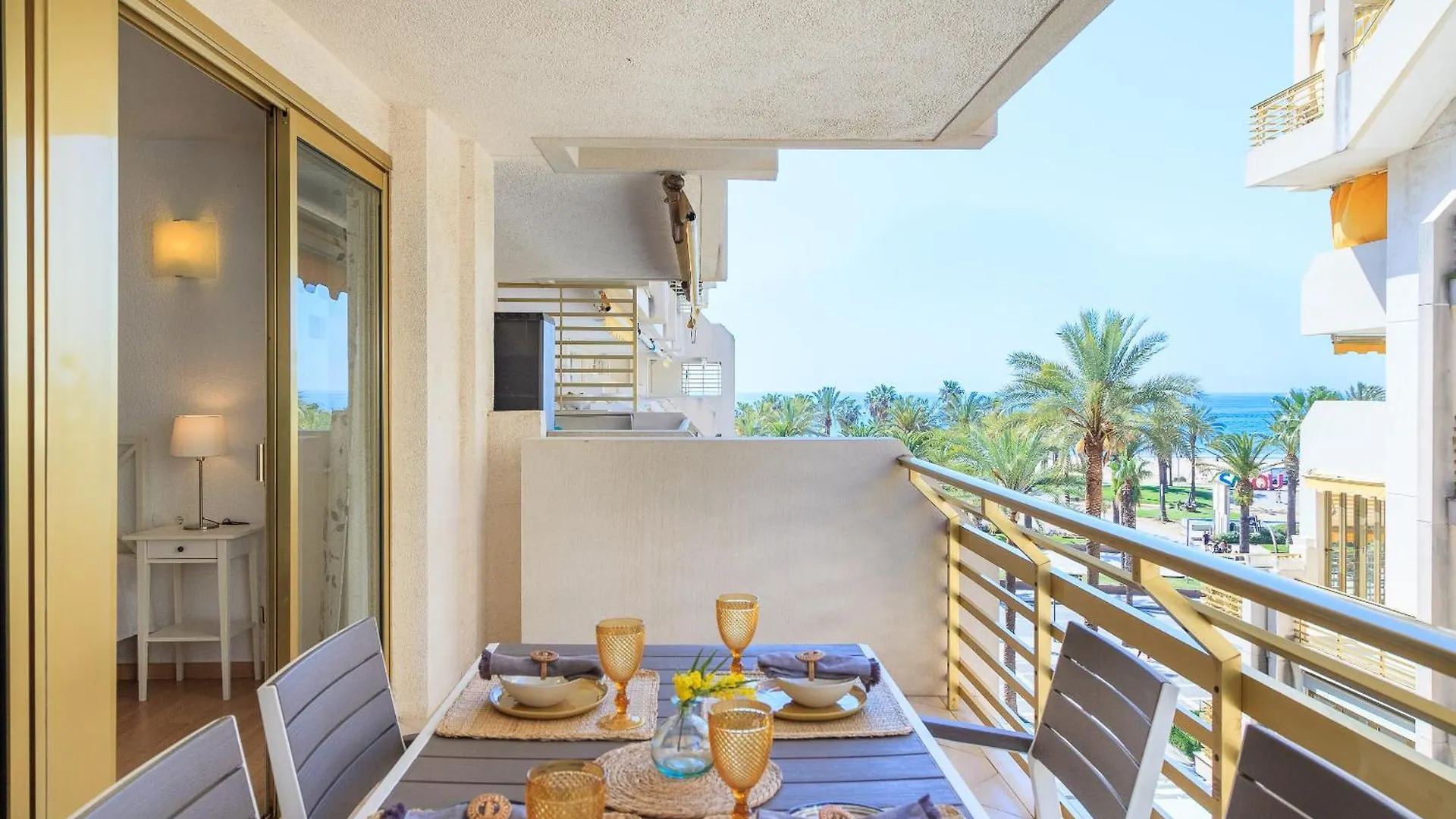 Uhc Novelty Apartments Salou