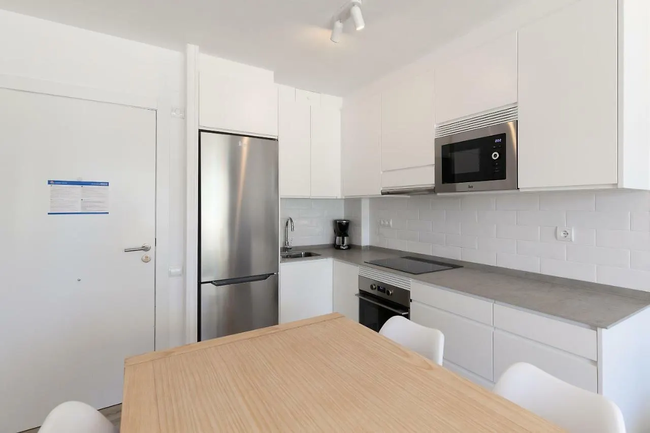 Uhc Novelty Apartments Салоу 0*,